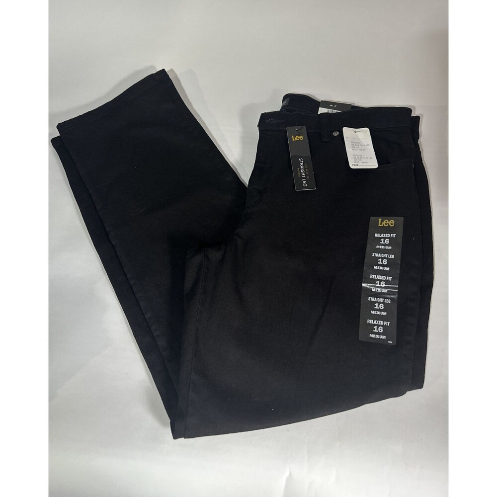 Lee Women's Jeans Size 16M Black Relaxed Fit Straight Leg Mid Rise New with Tags